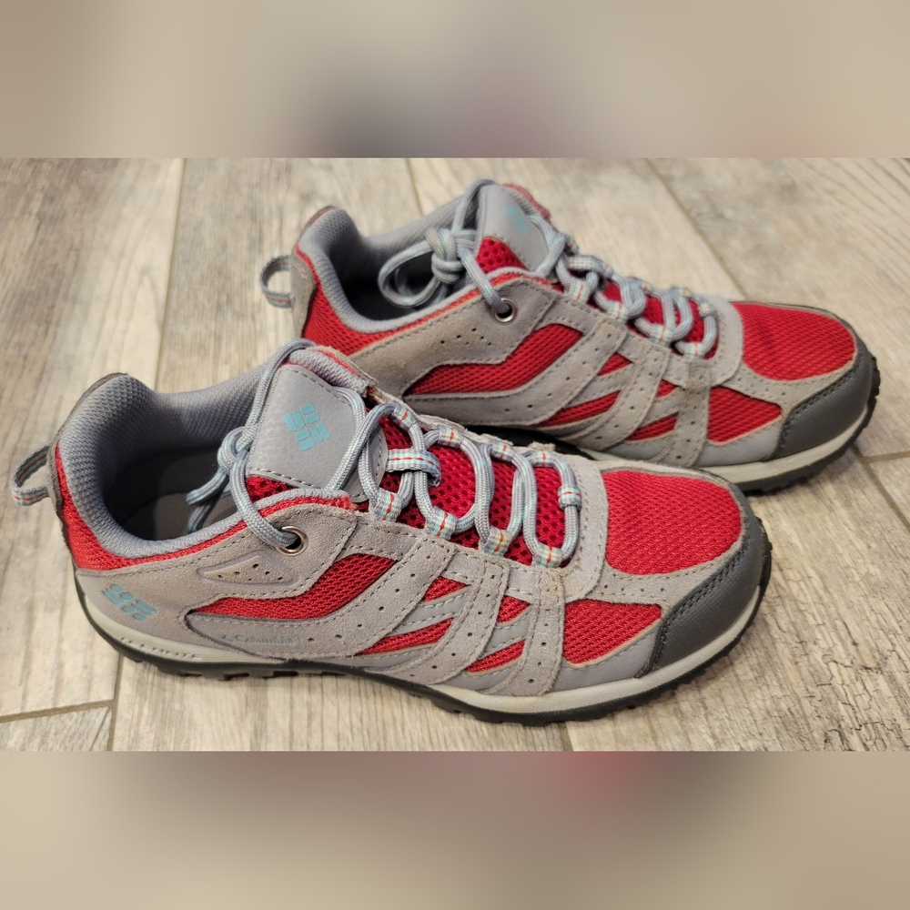 Columbia Kids Size 4 Hiking Shoes